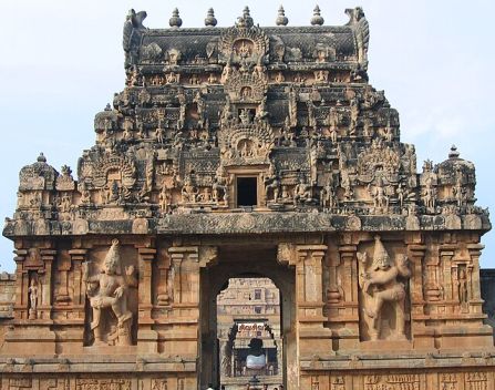 Thanjavur Brihadisvara Temple.jpg