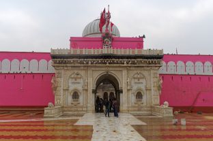 Karni Mata Temple.jpg